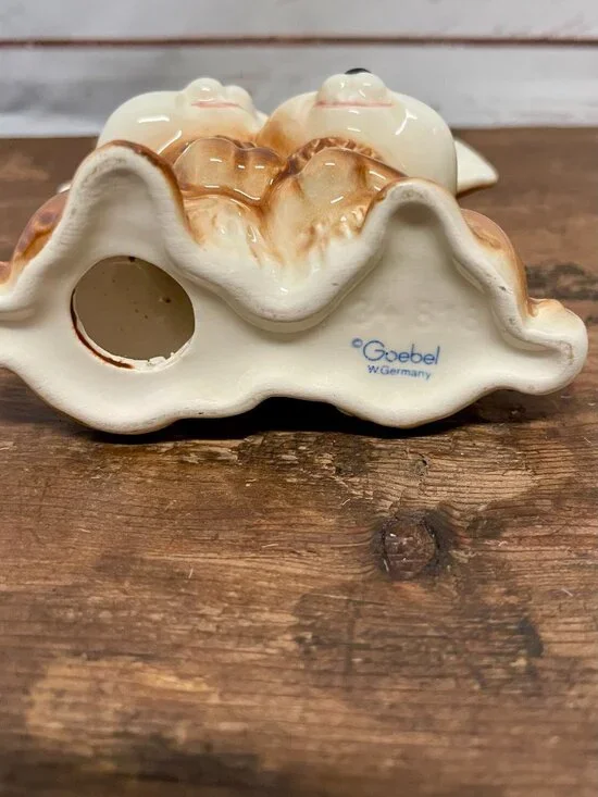 Vintage Goebel 1980's bunnies figurine - Picture 4 of 5